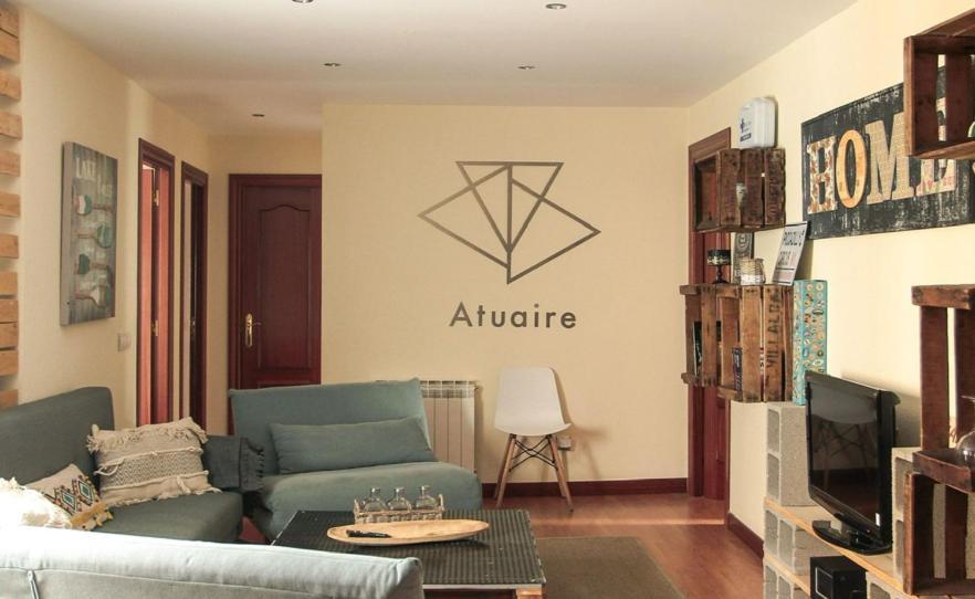 Atuaire Home Gran Vivienda En Centro Historico San Lorenzo บูร์โกส ภายนอก รูปภาพ